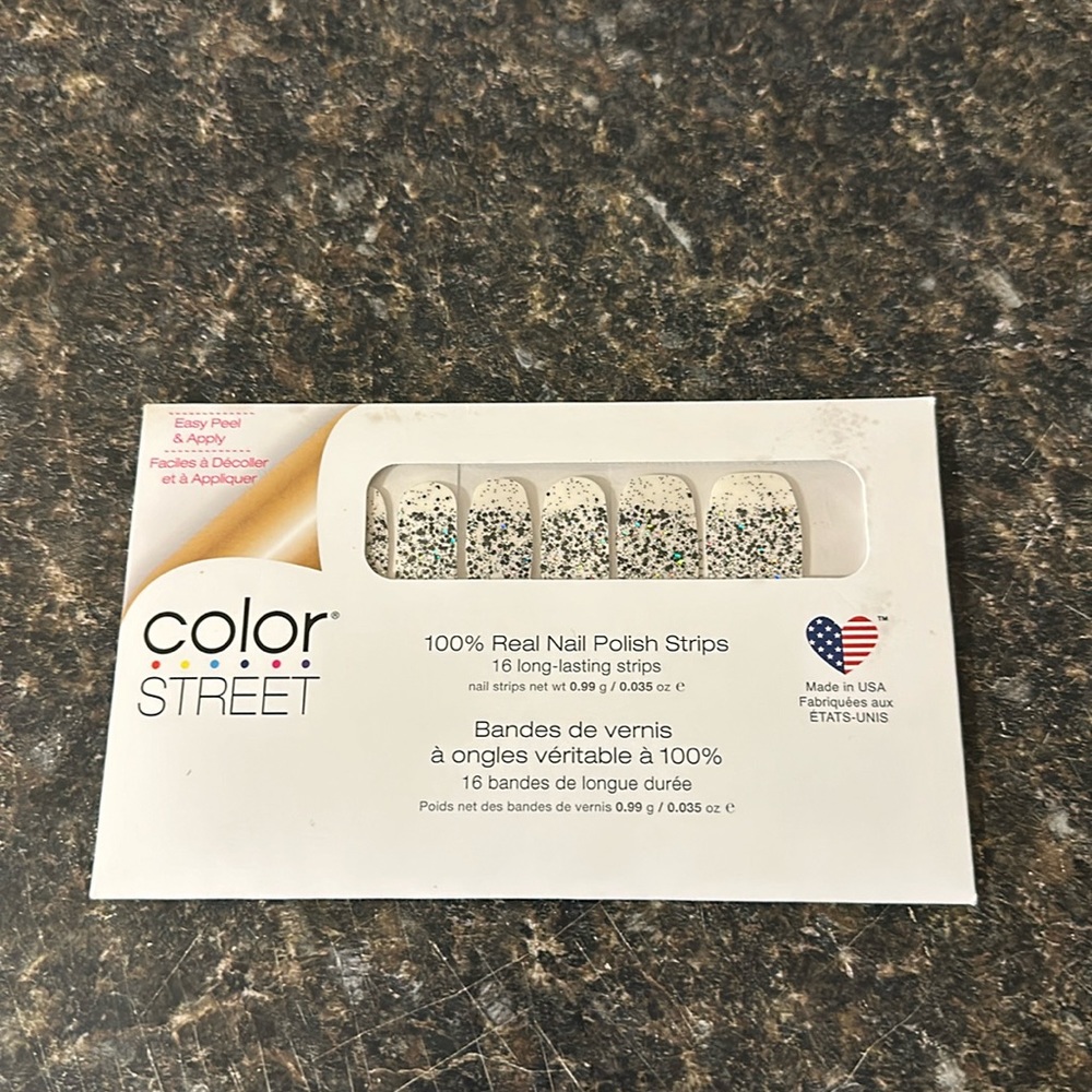 No Holding Back (FDG415) Color Street Nail Polish Strips